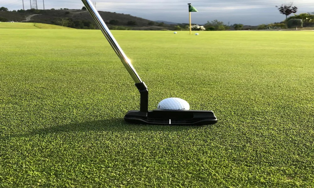 Which Golf Accessories Are Essential for Every Golfer?